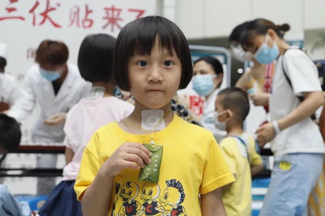 【围观】西南医大中医院有支“健康护卫队”?(图11) 【围观】西南医大中医院有支“健康护卫队”?(图11)