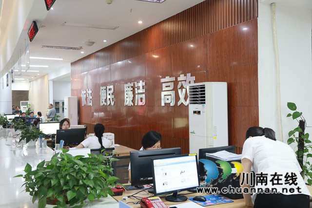 办实事惠民生丨合江县开启“一枚印章管审批（服务）”新模式(图1)