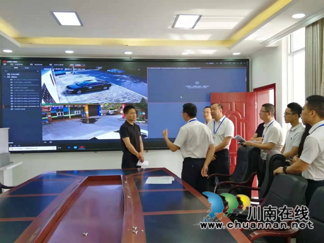 吴伟率队到泸县云龙镇综合行政执法改革试点工作(图1)