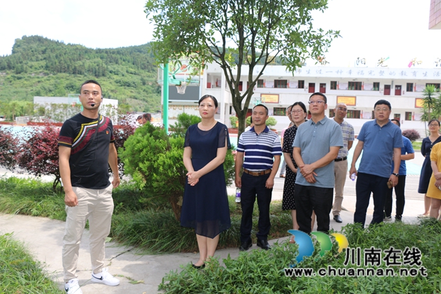 泸州市政协到古蔺县石屏镇调研乡村振兴中的民族文化建设(图5)