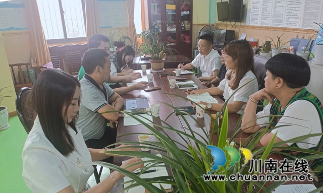 润物细无声!古蔺县手拉手爱心协会正式挂牌成立(图6) 润物细无声!古蔺县手拉手爱心协会正式挂牌成立(图6)