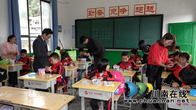 润物细无声！古蔺县手拉手爱心协会正式挂牌成立(图9)