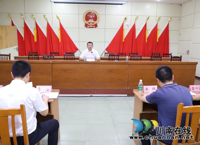 纳溪区法院党组书记、院长吴江到大渡口镇讲授党史专题党课(图2)