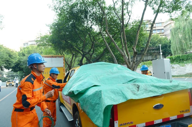 郑州挺住，泸州来驰援了！国网泸州供电公司78名员工火速出征！(图3)