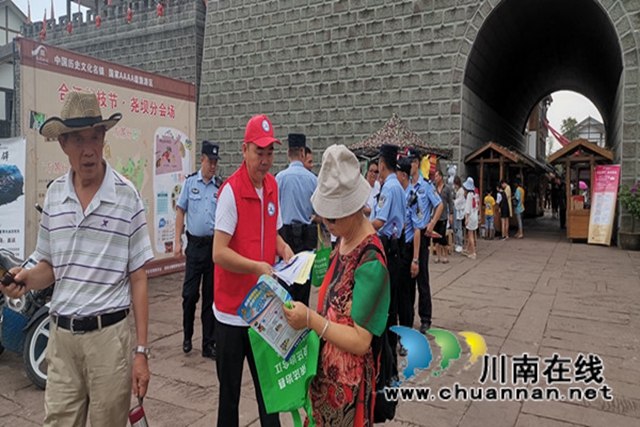 合江：荔香飘尧坝，法治暖人心(图2)