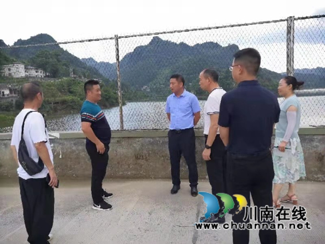 古蔺县委统战部到金兰街道调研疫情防控、防汛、环保等工作(图2)