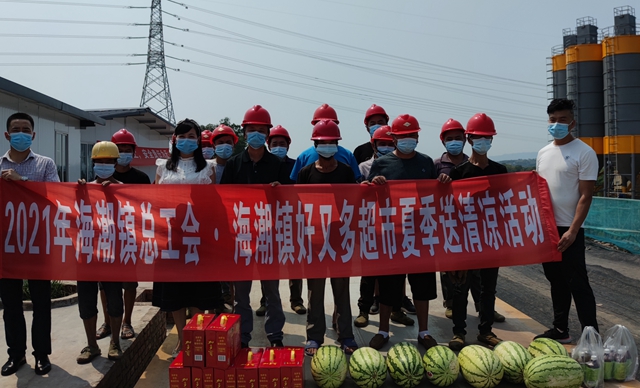泸县海潮镇：夏日送清凉，致敬高温下的坚守者(图5)