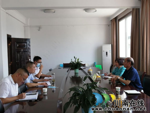 叙永县关工委到摩尼镇调研(图1)