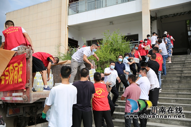 泸州古蔺：洪灾无情，企业有爱(图17)