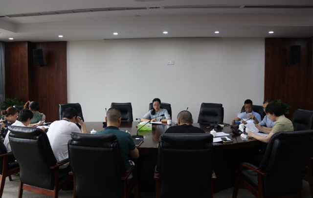泸州国家高新区组织召开营商环境专项监督治理工作会(图1)