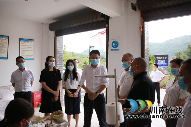 叙永县委书记廖俊调研中国沈酒庄(图5)