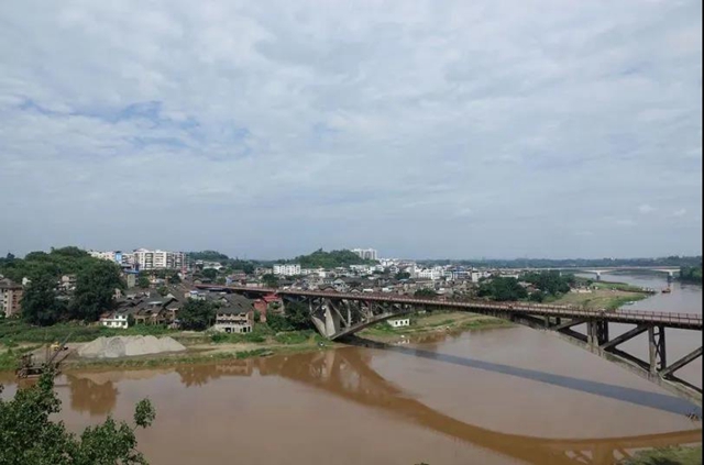 这道自贡名菜和东坡肘子齐名，你知道吗？(图3)