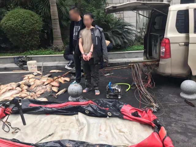 泸州两起公安部督办案件均因非法捕鱼(图8) 泸州两起公安部督办案件均因非法捕鱼(图8)