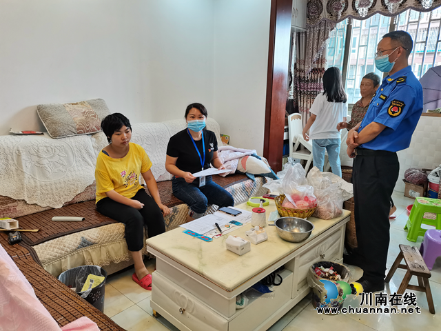泸县云龙镇积极开展低保入户核查工作(图1) 泸县云龙镇积极开展低保入户核查工作(图1)
