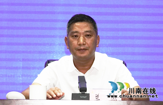 古蔺县为624位贫困大学生发放329.3万元助学金(图2)