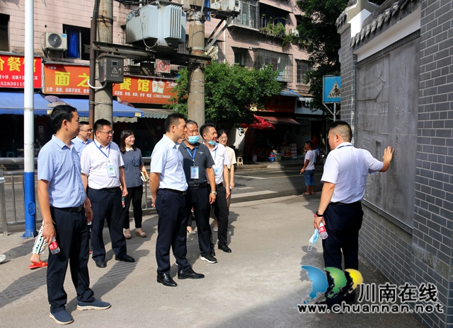 合江县领导到合江中学检查指导开学工作(图6)