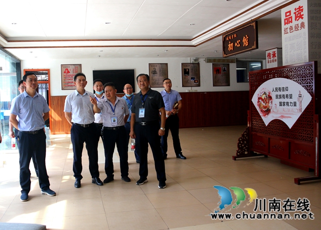 合江县领导到合江中学检查指导开学工作(图8)