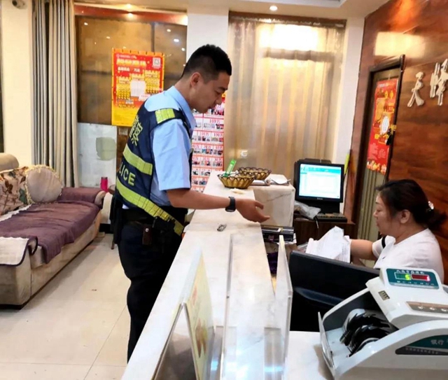 真实又可爱!四川警察学院的一份碎碎念实习日记,火了!(图12) 真实又可爱!四川警察学院的一份碎碎念实习日记,火了!(图12)