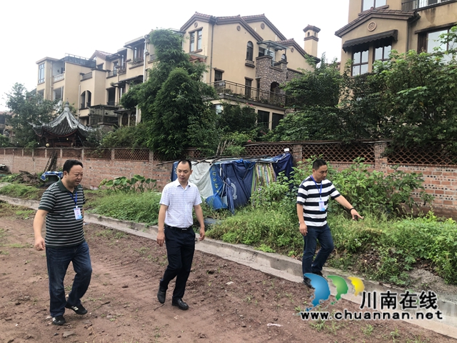 龙马潭区鱼塘街道迅速开展震后安全隐患排查工作(图2)