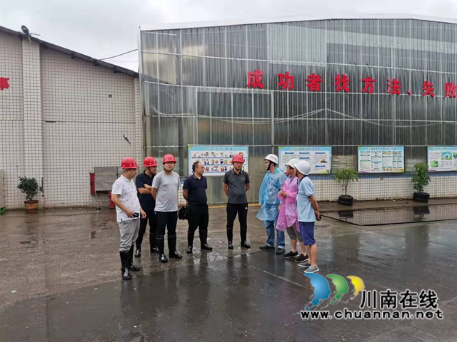 泸县住房和城乡建设局组织人员赴各镇（街道）排查危房(图3)