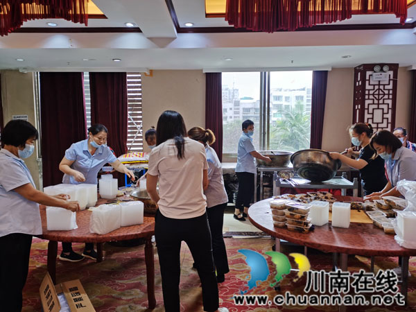 泸县“9·16”地震 ┃ 泸县地震安置点有一支不怕疲劳担当奉献的市场监管铁军(图2)