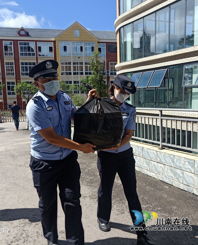 泸州：警盾50余名志愿者中秋驰援泸县地震灾区(图15)