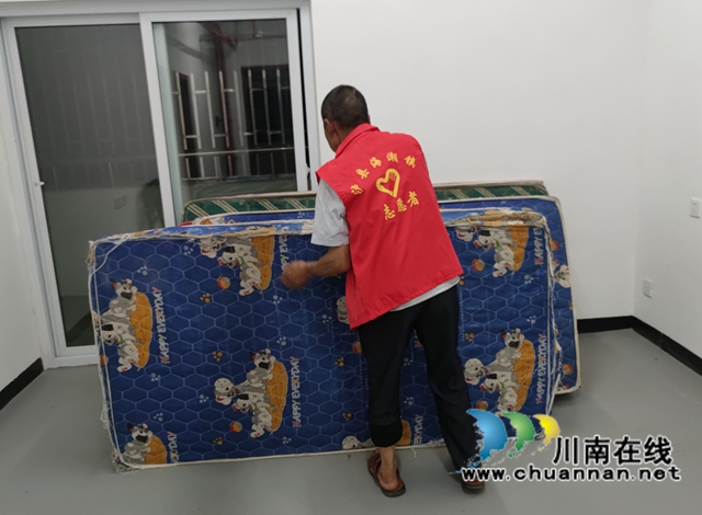 互帮互助显真情！泸县青龙敬老院34位老人震后住上安全新居(图7)