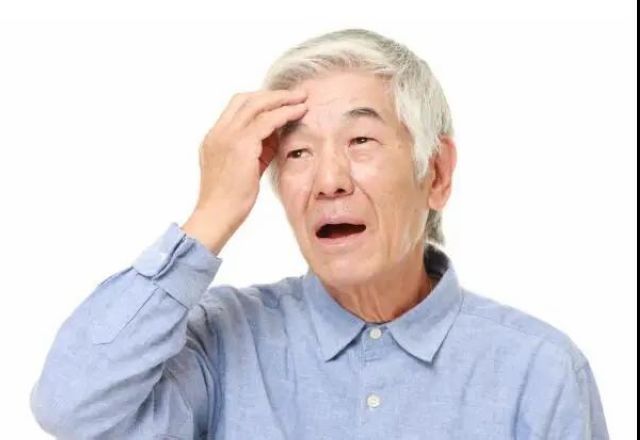 【围观】两爷子误食了“藿香正气水”，中毒了！(图1)