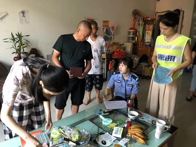 泸县驻村辅警（网格员）：平时多面手，战时排头兵(图1)