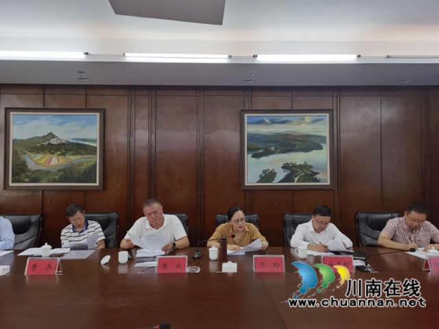 全省市场监管系统探索培育社会企业推进会在泸州召开(图2) 全省市场监管系统探索培育社会企业推进会在泸州召开(图2)