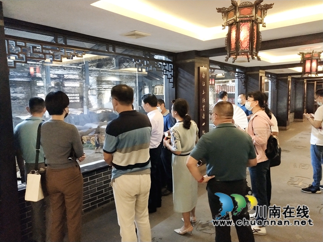 民建北京市海淀区文教二支部莅泸考察交流(图6)