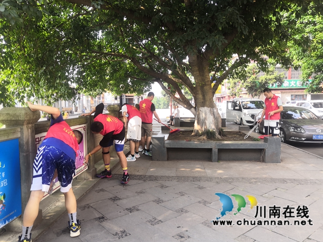 龙马潭区小市街道杜家街社区开展“河小青”志愿护河行动(图4)