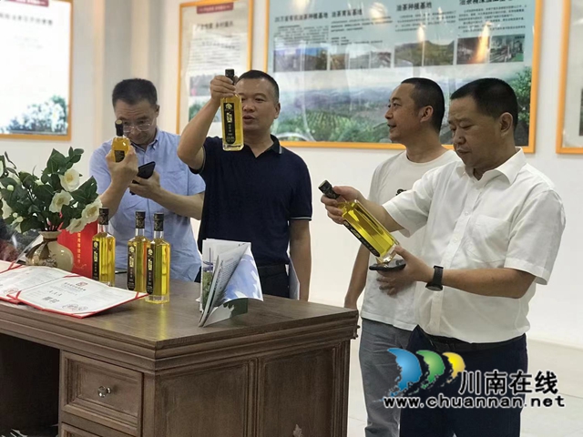 泸州市经济和信息化局到叙永县开展企业调研、节前安全检查工作