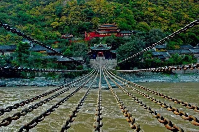 假期去哪？推荐10条经典红色旅游线路(图5)