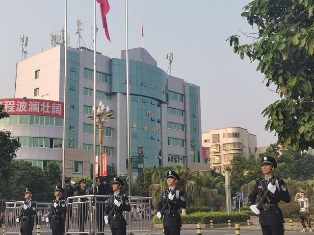 泸县举行2021年国庆升旗仪式(图2)