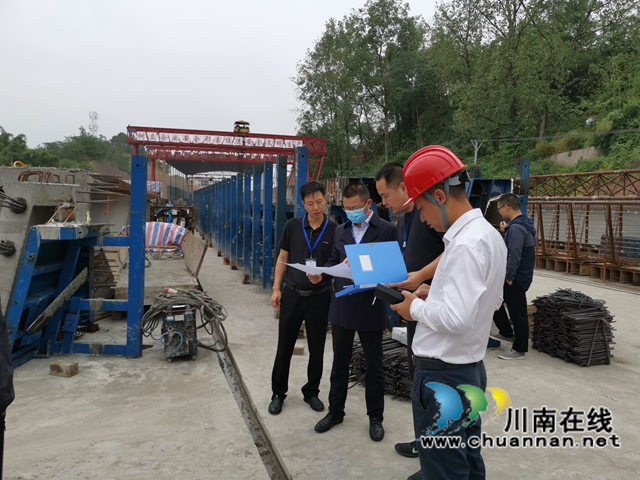 泸县市场监管局开展重点在建工程特种设备安全大检查