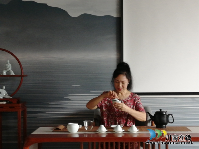 重阳节特稿|&nbsp;“泸州市老年大学让我们不想毕业！”(图9)