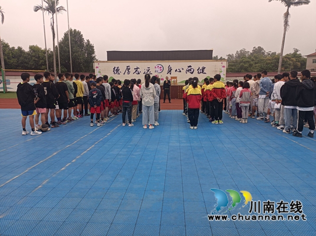 泸县百和镇举行第二届中小学生篮球运动会(图2)