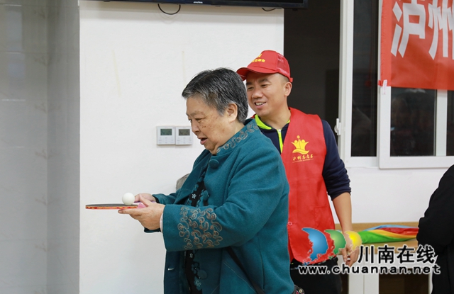 龙马潭区：欢乐游园会，情暖重阳节(图8)