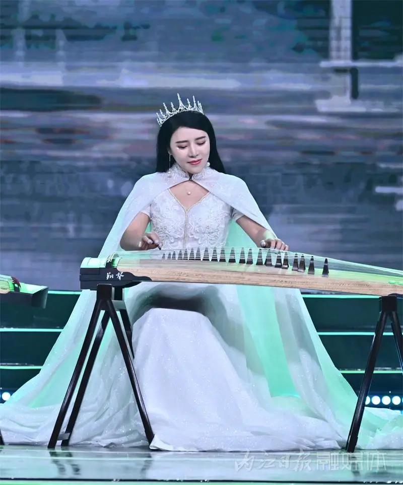 “筝”厉害!内江这位甜妹儿登上央视“压轴”(图2) “筝”厉害!内江这位甜妹儿登上央视“压轴”(图2)