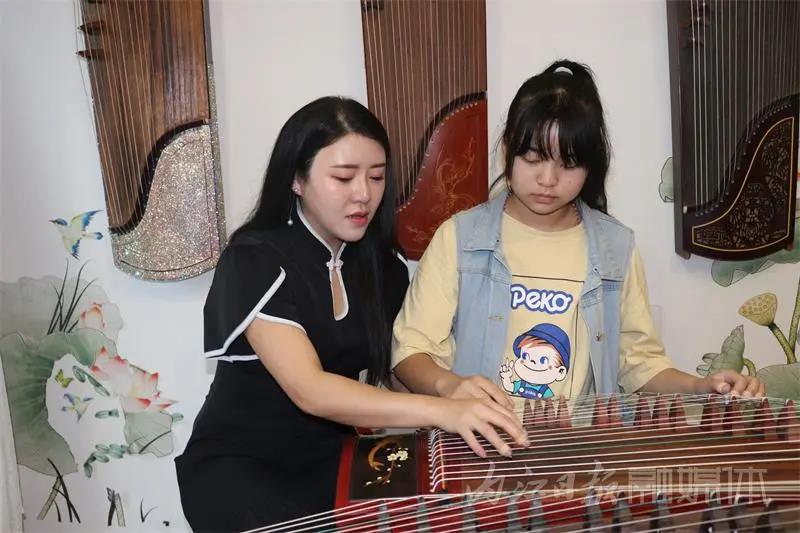 “筝”厉害!内江这位甜妹儿登上央视“压轴”(图11) “筝”厉害!内江这位甜妹儿登上央视“压轴”(图11)