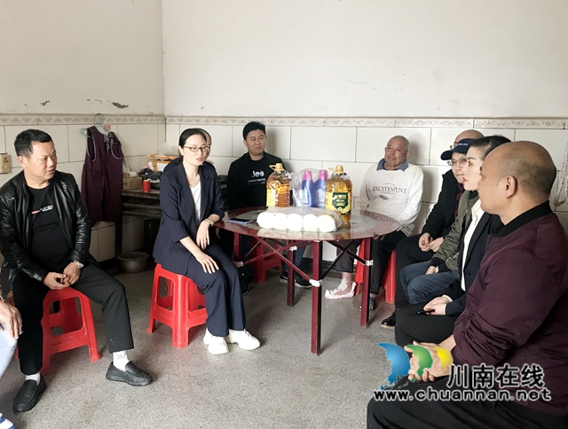 重阳敬老，情暖江阳！民建泸州市江阳区基层委员会开展重阳节慰问活动(图2)