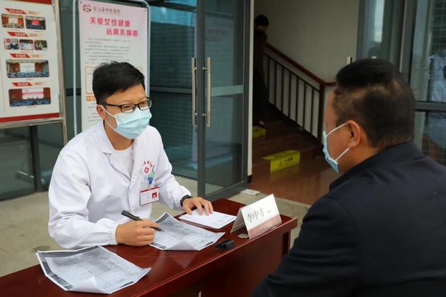 【我为群众办实事】中医药传承志愿者在行动，心系百姓健康！(图5)