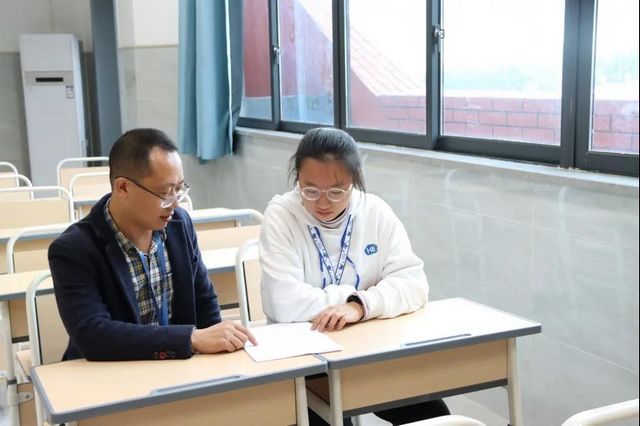 【号外】龙马高中这个学生不得了,四川赛区一等奖!(图6) 【号外】龙马高中这个学生不得了,四川赛区一等奖!(图6)