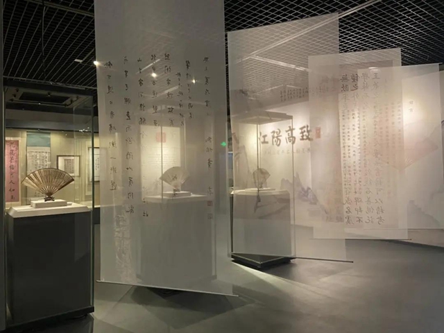 “江阳高致——泸州三百年名人翰墨展” 持续升温中!(图2) “江阳高致——泸州三百年名人翰墨展” 持续升温中!(图2)