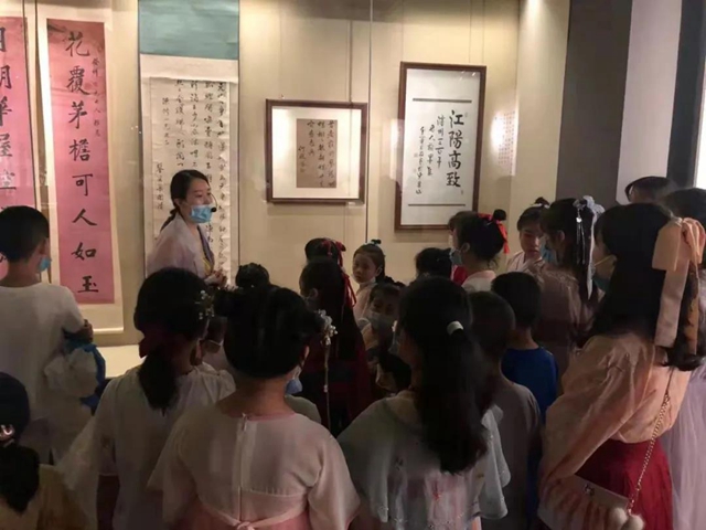 “江阳高致——泸州三百年名人翰墨展” 持续升温中!(图4) “江阳高致——泸州三百年名人翰墨展” 持续升温中!(图4)