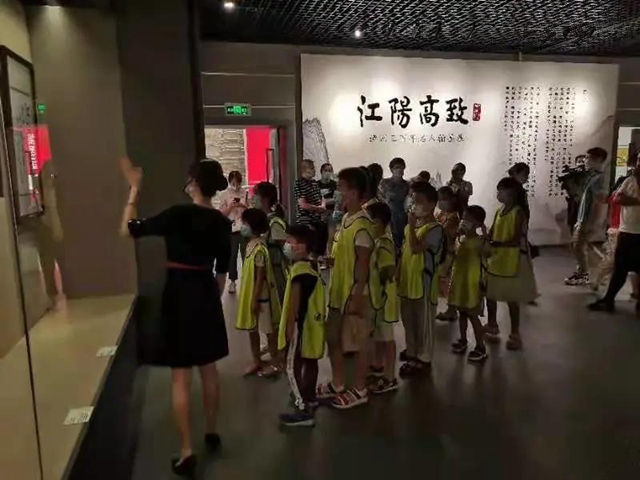 “江阳高致——泸州三百年名人翰墨展” 持续升温中!(图5) “江阳高致——泸州三百年名人翰墨展” 持续升温中!(图5)