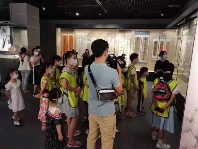 “江阳高致——泸州三百年名人翰墨展” 持续升温中!(图9) “江阳高致——泸州三百年名人翰墨展” 持续升温中!(图9)