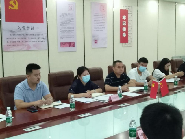泸州高新区应急和生态环境局调研智能终端产业园区消防安全管理工作(图1)