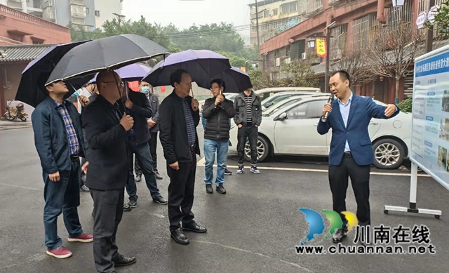 省住建厅督察组对龙马潭区鱼塘街道老旧小区改造工作进行综合督查(图2)